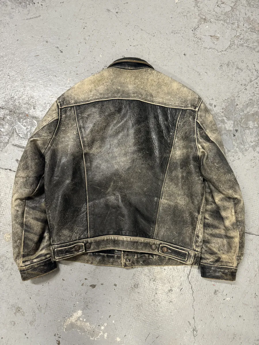 1980s Levi’s Eroded Grey Patina Leather Obscure Trucker Jacket - Image 2
