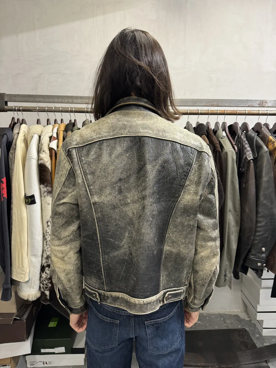 1980s Levi’s Eroded Grey Patina Leather Obscure Trucker Jacket - Image 5