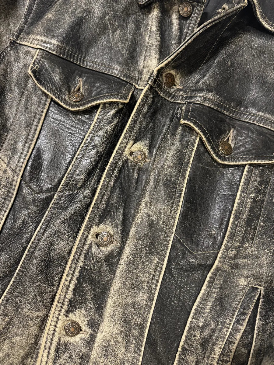 1980s Levi’s Eroded Grey Patina Leather Obscure Trucker Jacket - Image 8