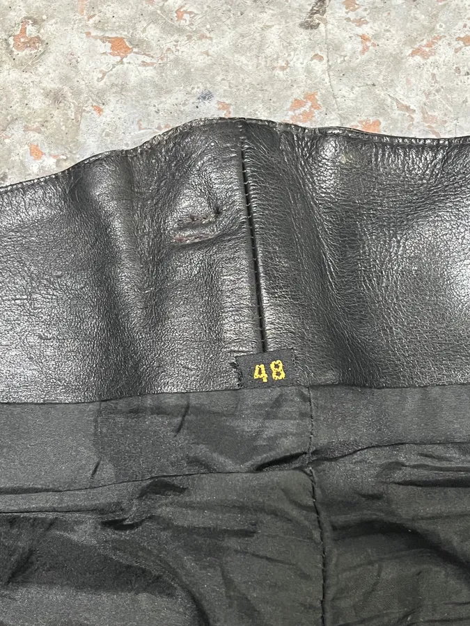 1990s Archive Black Biker Padded Belted Leather Pants - Image 11