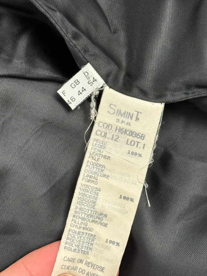 1990s Armani Black Leather Puffer Jacket - Image 12