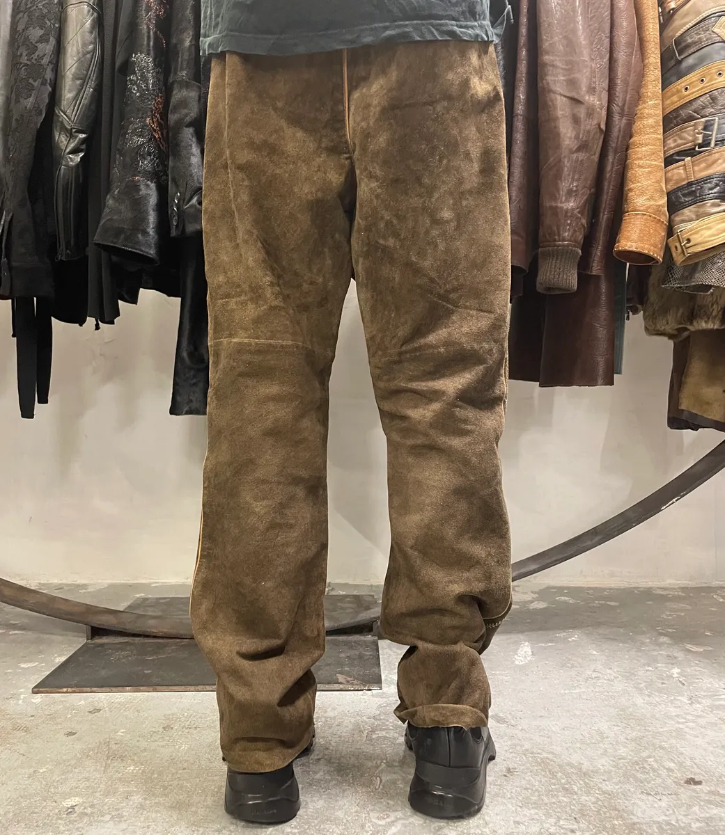 1990s Artisanal Brown Suede Leather Embellished Pants - Image 4