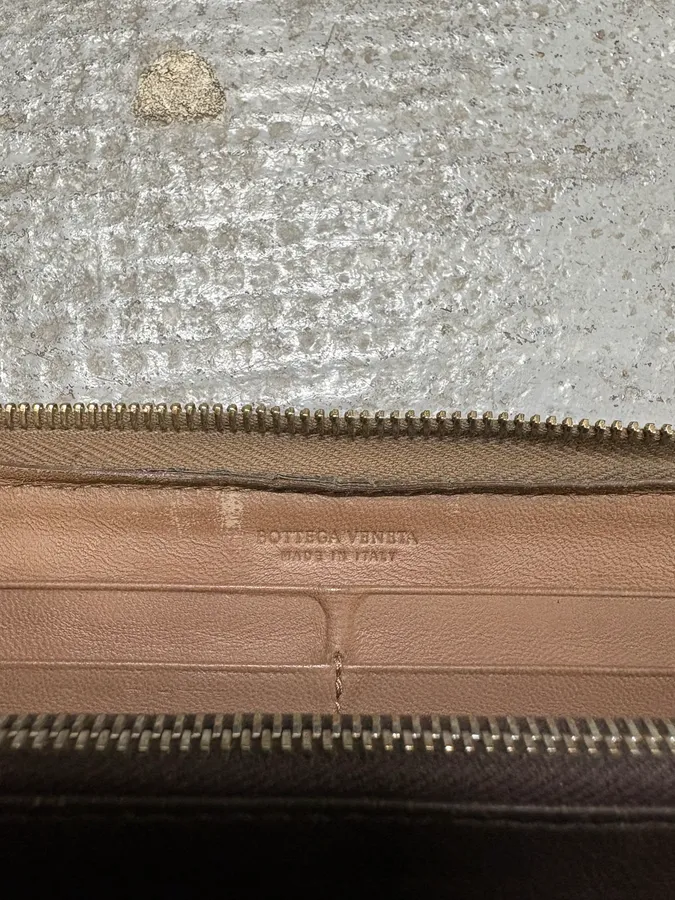 1990s Bottega Veneta Intrecciato Brown Woven Leather Wallet - Image 5