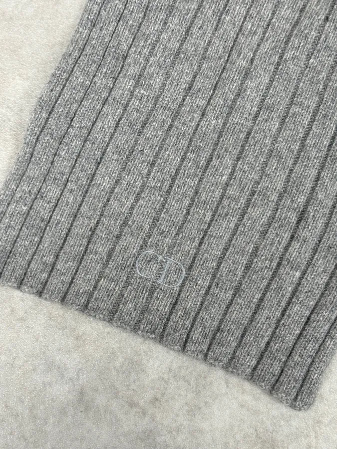 1990s Christian Dior Wool & Nylon Grey Knit Scarf - Image 5