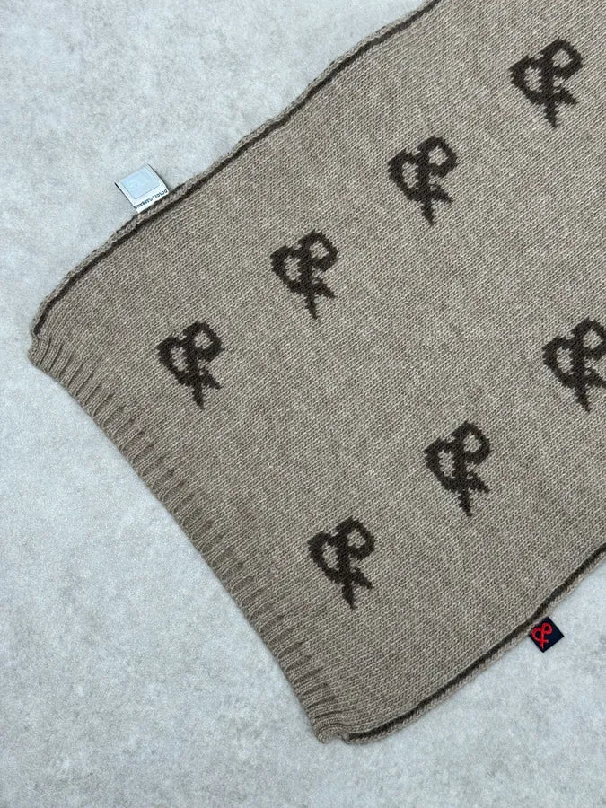 1990s Dolce & Gabbana Beige Wool Ampersand Propaganda Scarf - Image 4