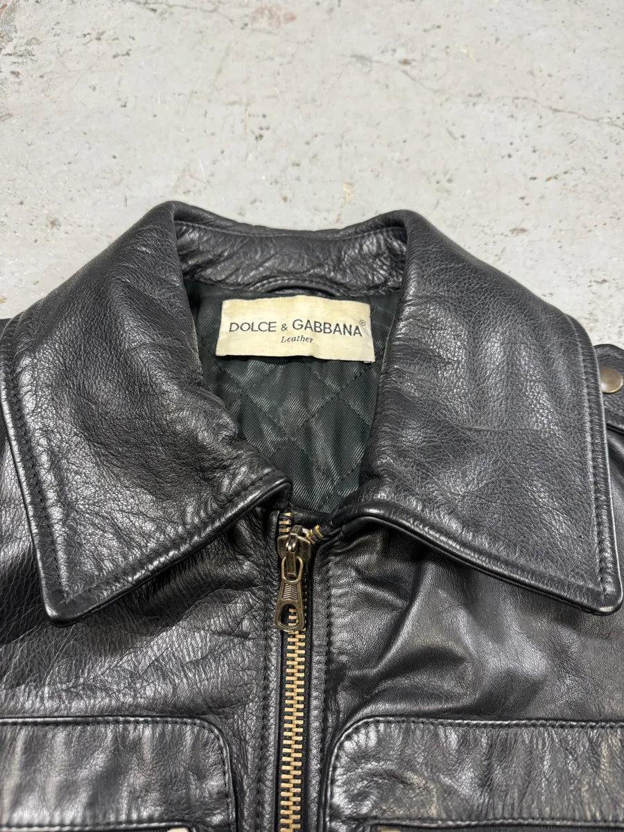 1990s Dolce & Gabbana Cropped Black Leather Premium Jacket - Image 9