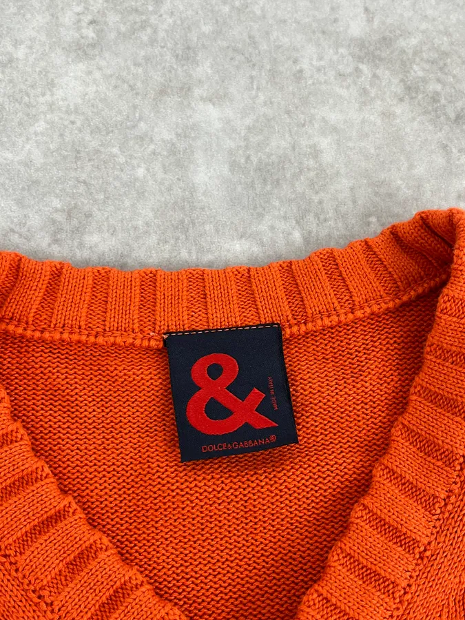 1990s Dolce & Gabbana Orange V Neck Wool Sweater - Image 9