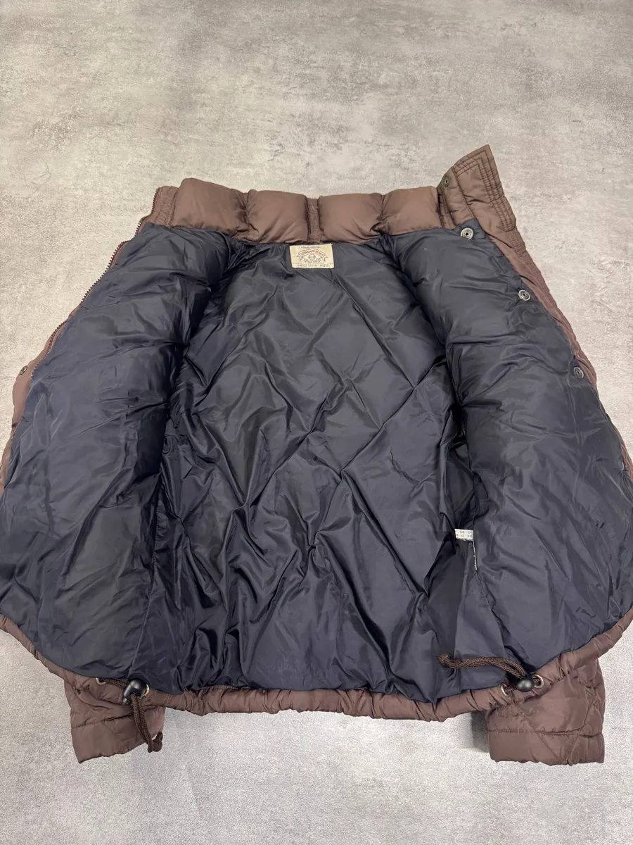 1990s Emporio Armani Brown Puffer Detachable Arms Jacket - Image 5