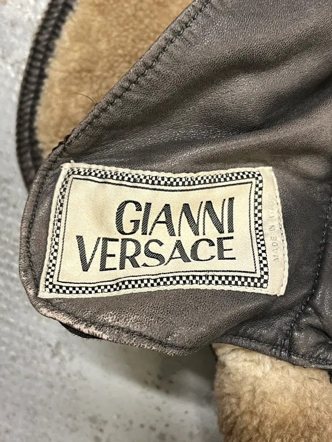 1990s Gianni Versace Brown Shearling Lace Up Sleeves Leather Jacket - Image 8
