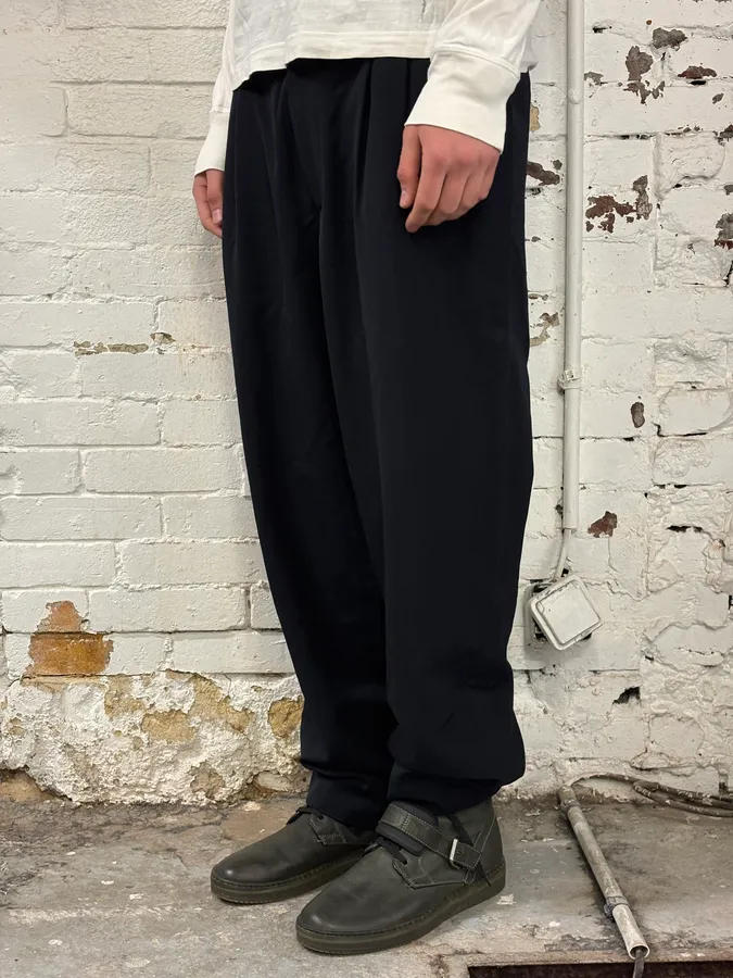 1990s Gianni Versace Navy Wool Wide-Leg Pants - Image 3