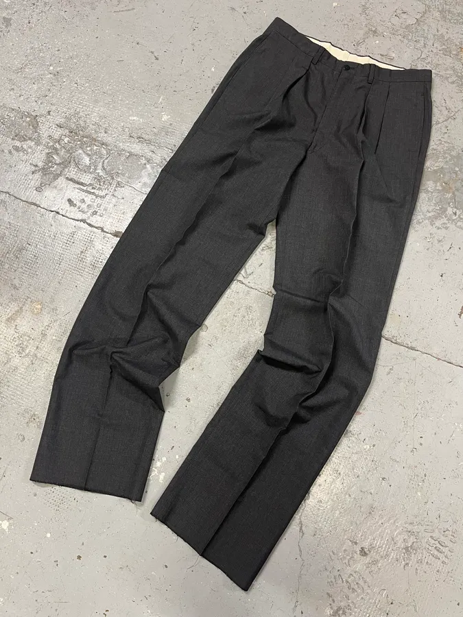 1990s Giorgio Armani Grey Wool Straight Tailored Pants - Image 5