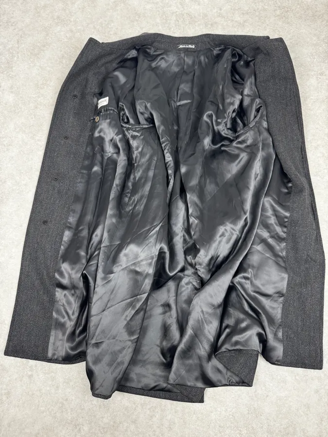 1990s Giorgio Armani Grey Wool Trench Coat - Image 7
