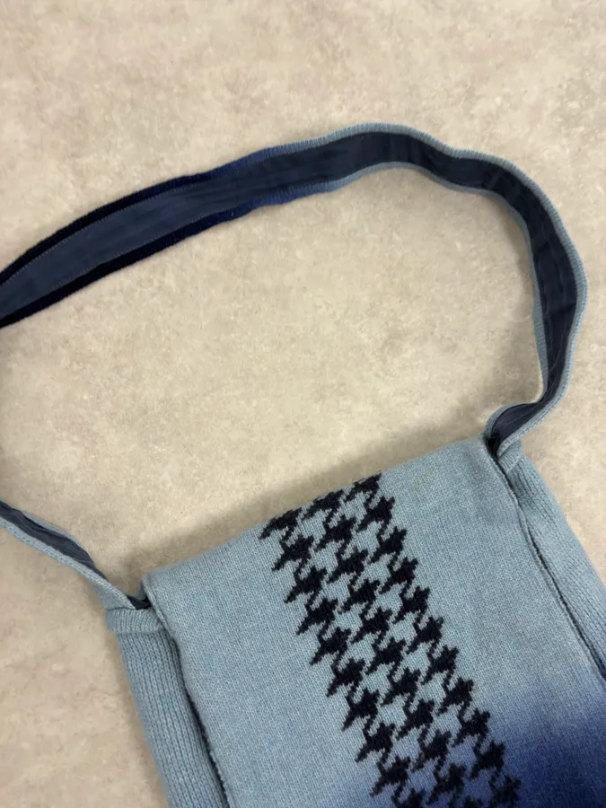 1990s Jean Paul Gaultier Blue Gradiant Pattern Wool Shoulder Bag - Image 5