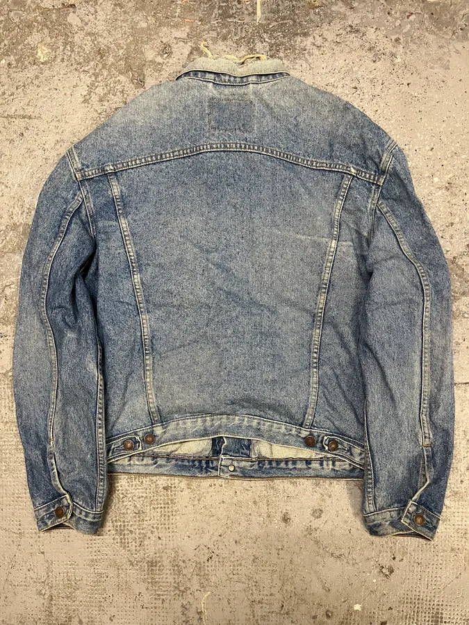 1990s Levi’s Blue Distressed Faded Denim Jacket - Image 7
