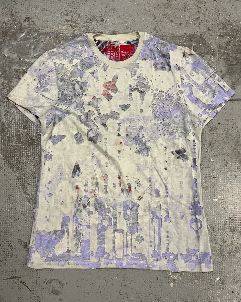 1990s Marithé & François Girbaud White & Purple Distressed T-Shirt - Image 4