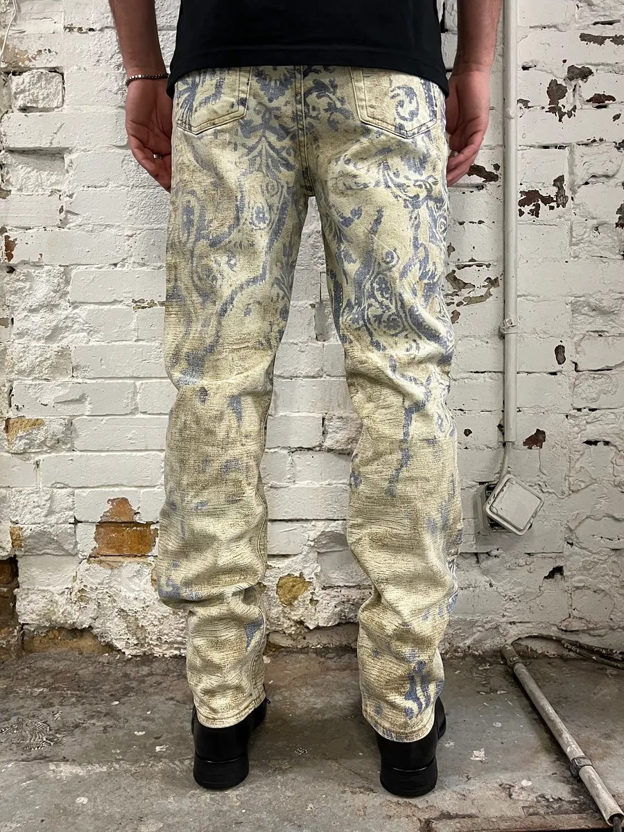 1990s Roberto Cavalli Mozaic Faded Beige & Blue Jeans - Image 4