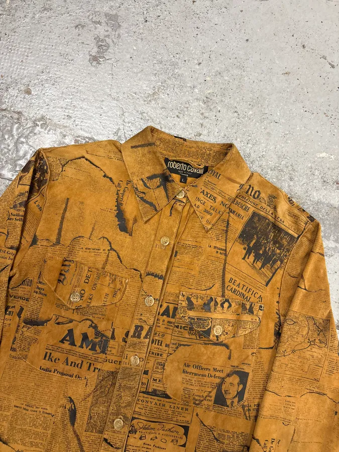 1990s Roberto Cavalli Tan Suede Newspaper Print Shirt - Image 4