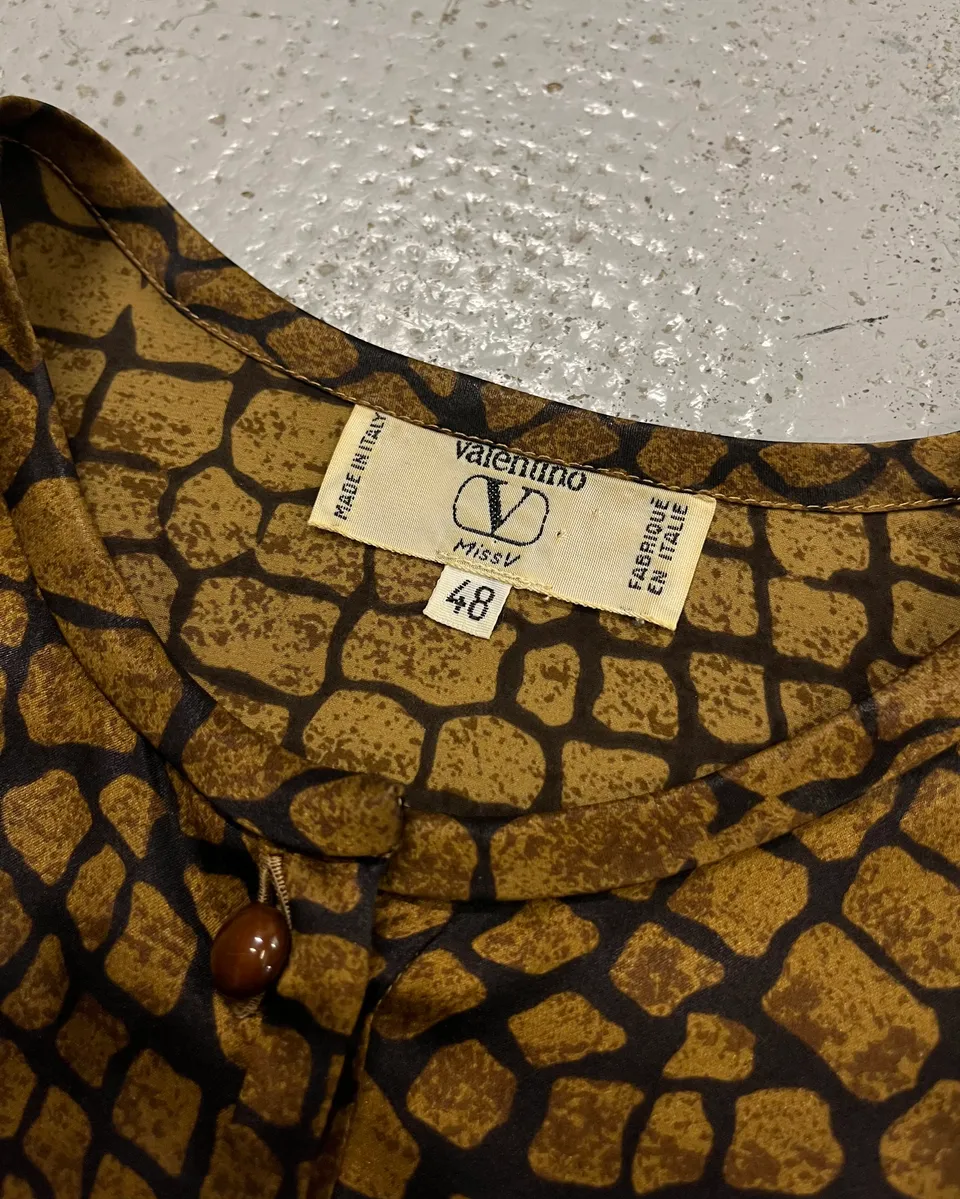 1990s Valentino Brown Silk Crocodile Effect Buttoned Blouse - Image 9