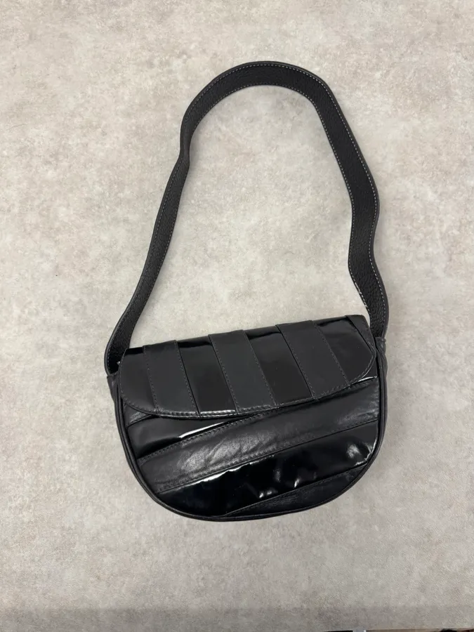 1990s Versace Black Lines Leather Handle Bag - Image 6