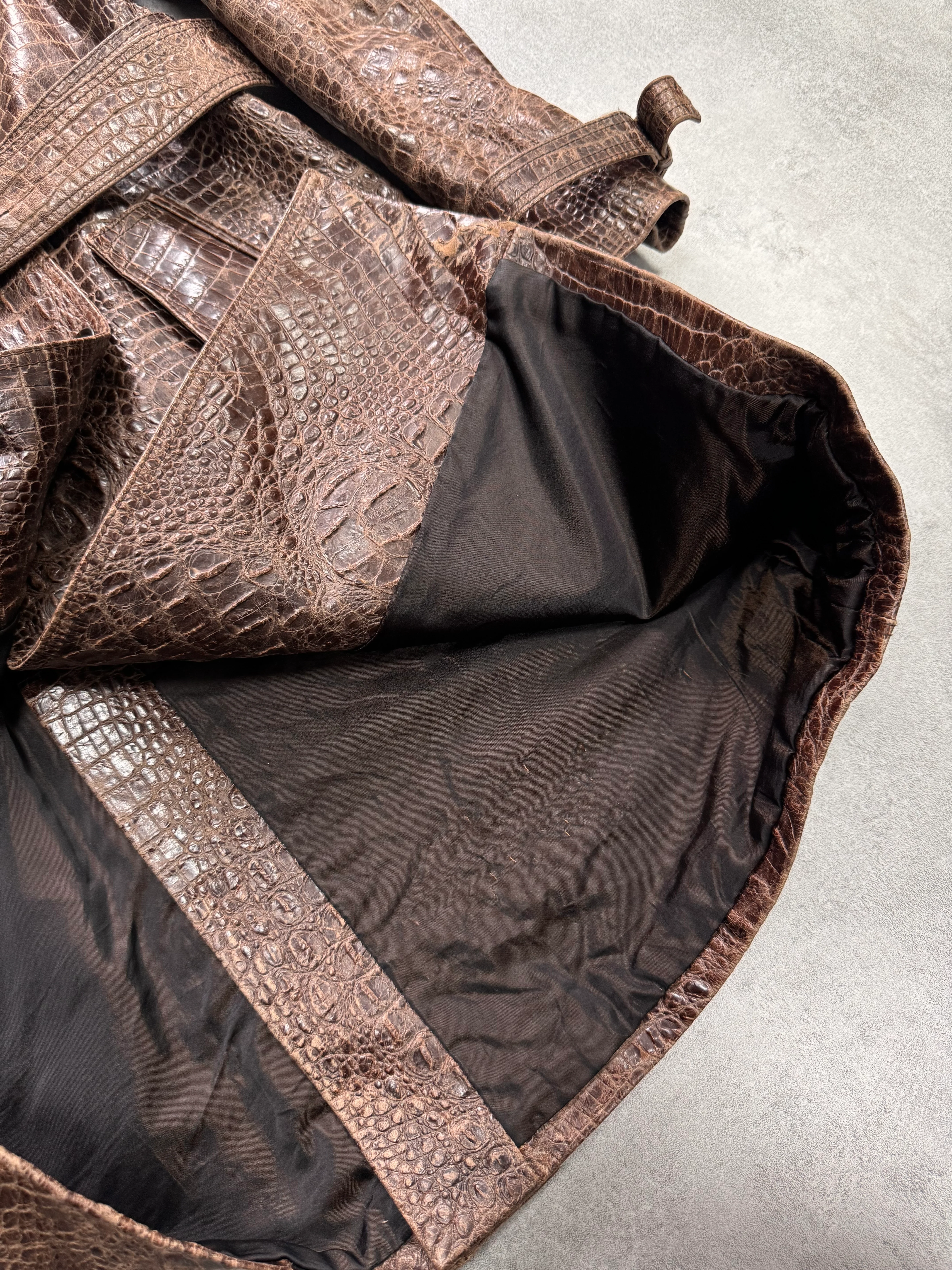 1990s Versace Crocodile Effect Embossed Leather Trench Coat - Image 6