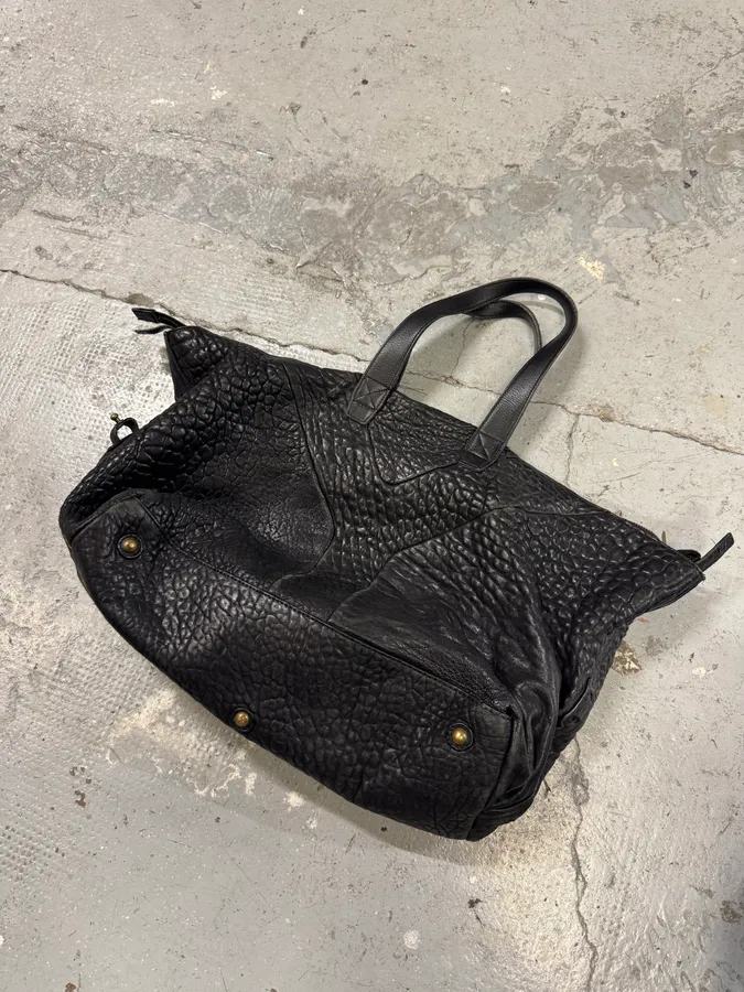 1990s Yves Saint Laurent Black 'Y' Grain Leather Bag - Image 6
