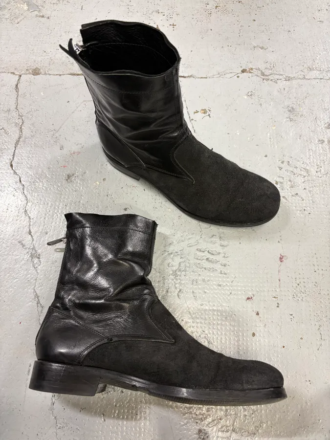 2000a Yves Saint Laurent Black Suede Leather Chelsea Boots - Image 5