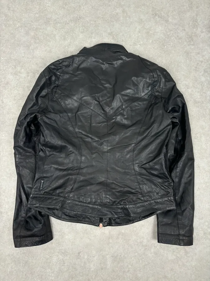 2000s Armani Black High-Neck Avant-Garde Leather Jacket - Image 7