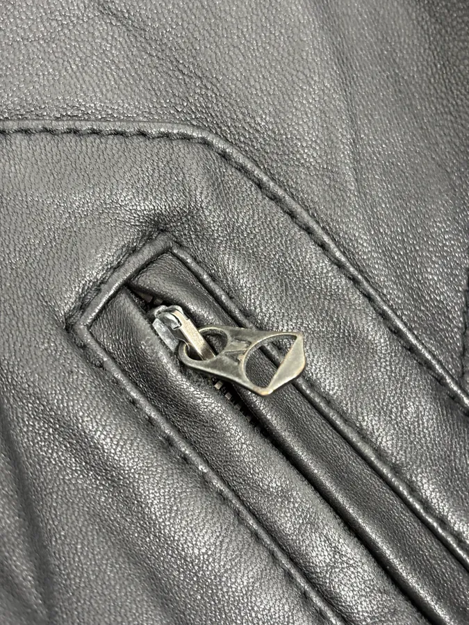 2000s Armani Black Hooded Bomber Leather Jacket - Image 10