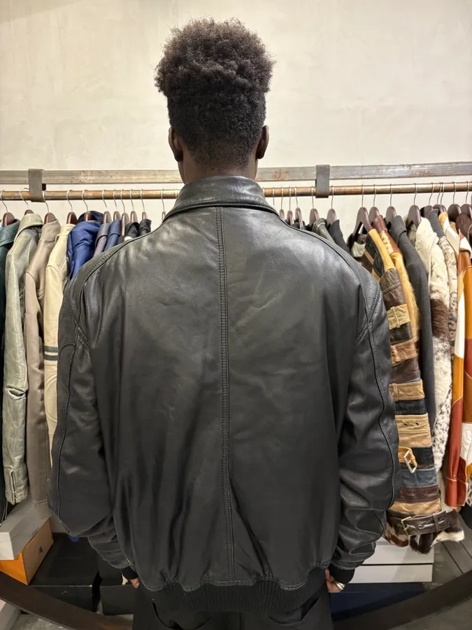 2000s Armani Black Leather Bomber Jacket - Image 5