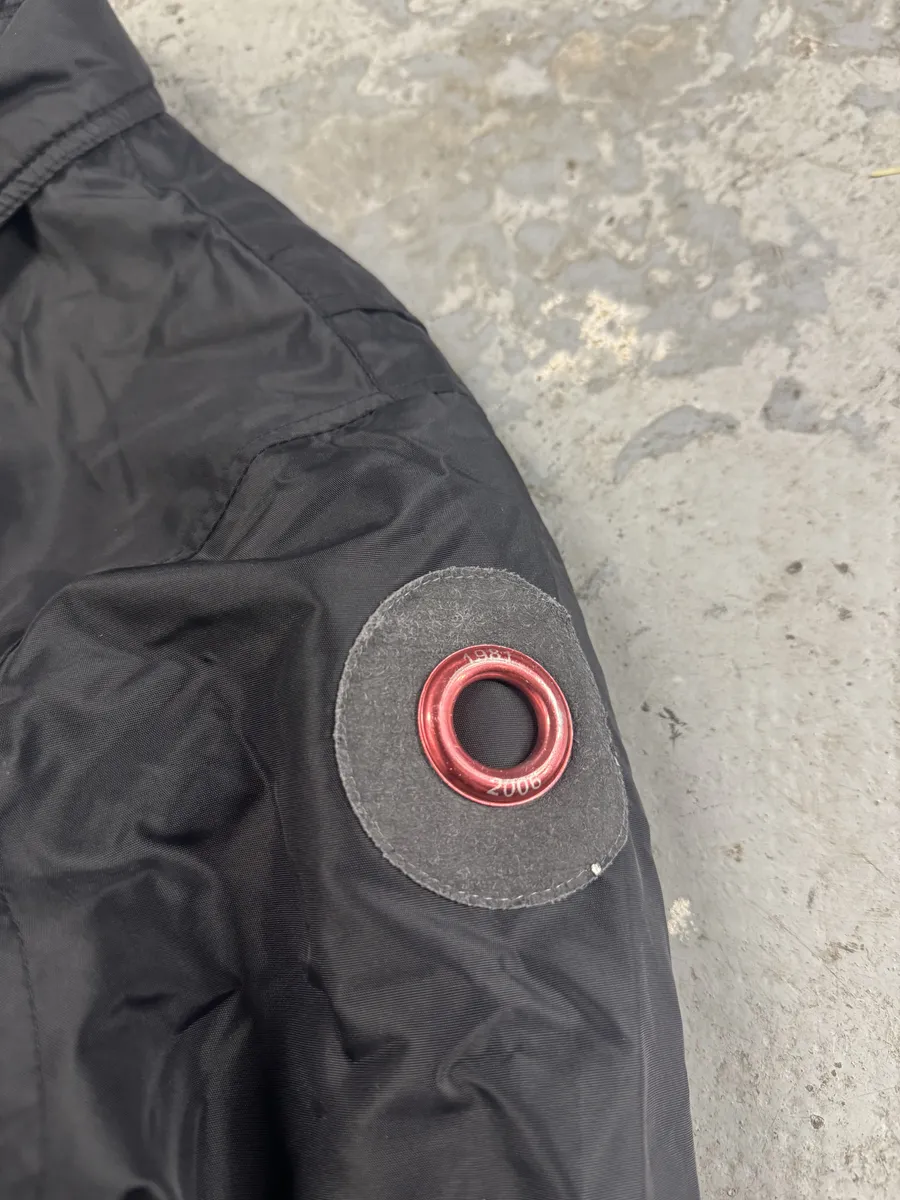 2000s Armani Black Nylon Bomber Jacket - Image 9