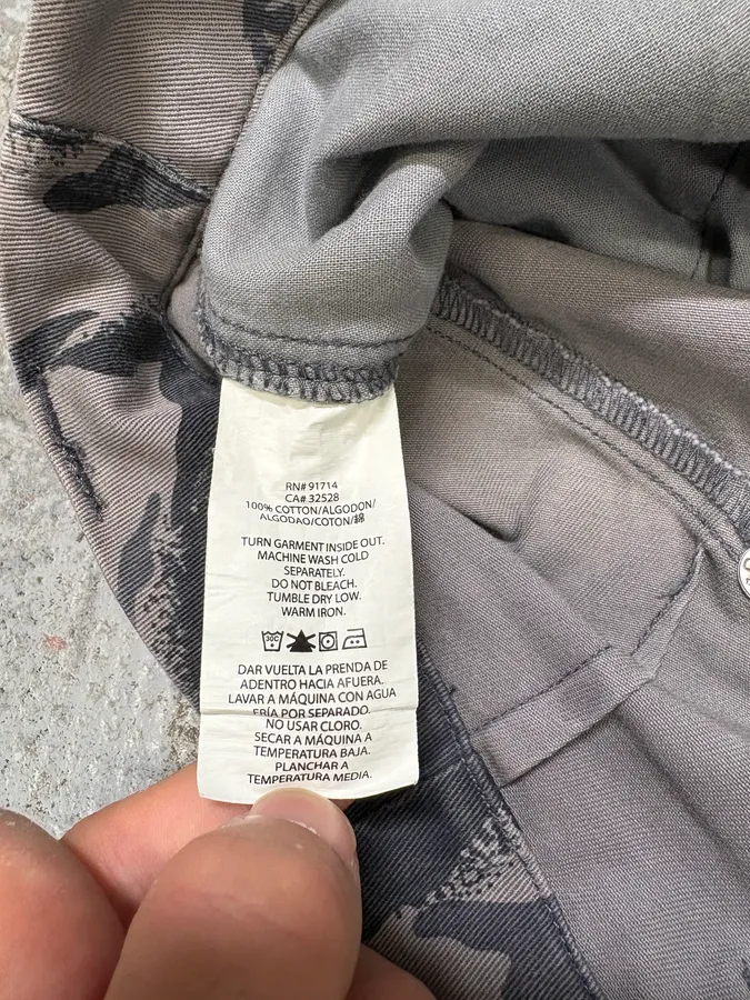 2000s Armani Camo Military Cargo Short - Image 10