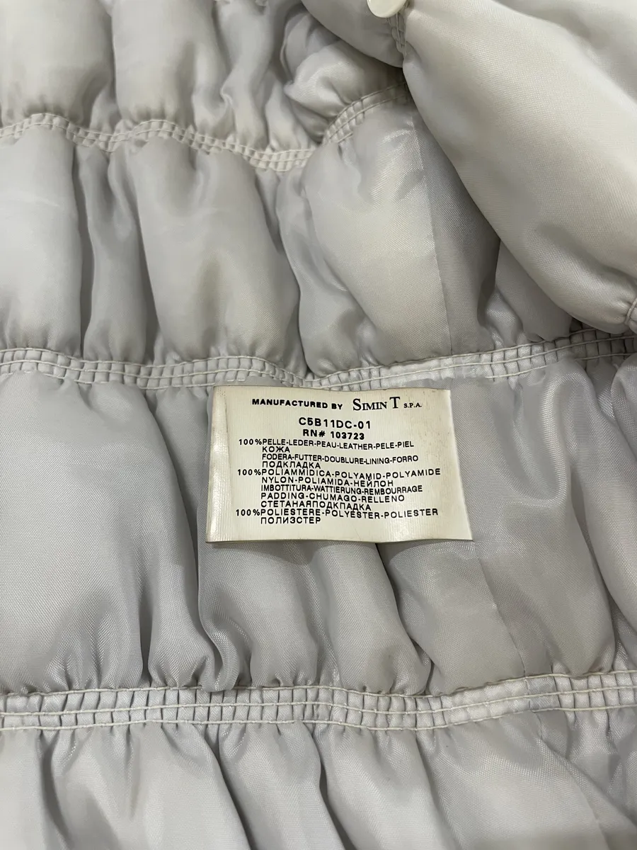 2000s Armani Creamy Leather Puffer Jacket - Image 5