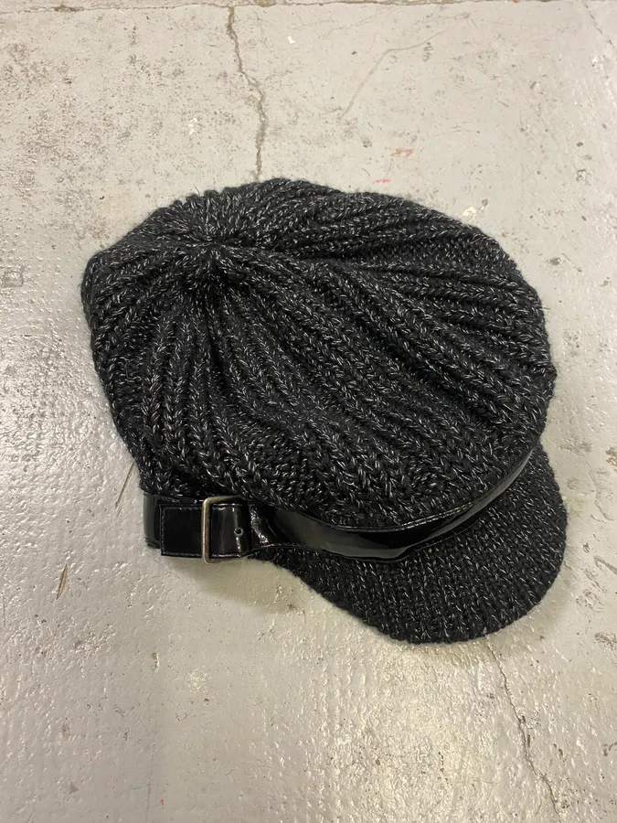 2000s Armani Grey Wool Hat - Image 3