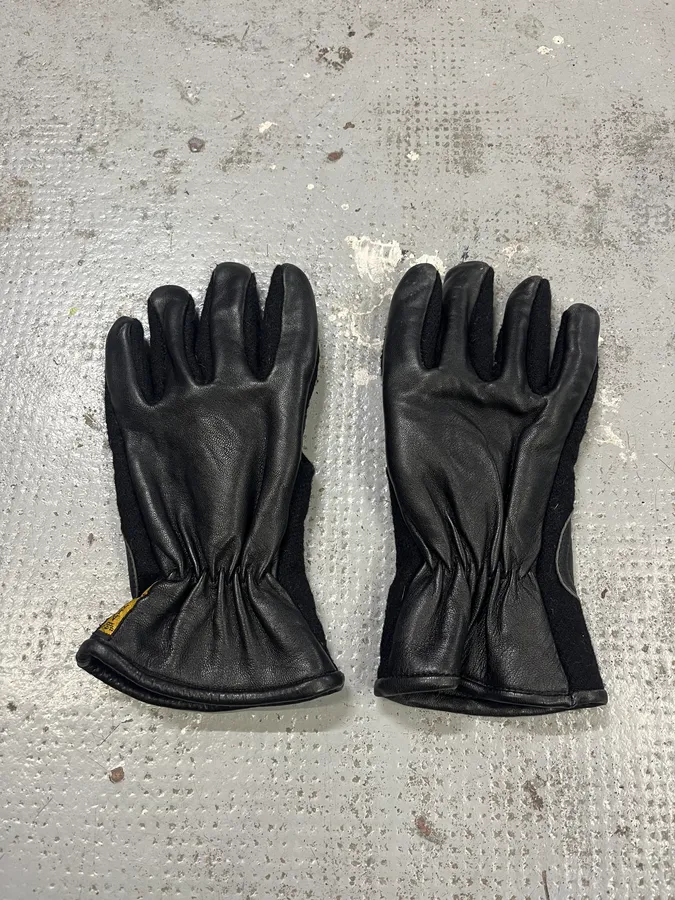 2000s Armani Hyrbid Black Wool Gloves - Image 4