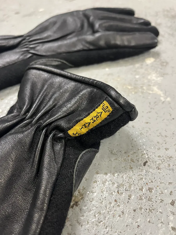 2000s Armani Hyrbid Black Wool Gloves - Image 5