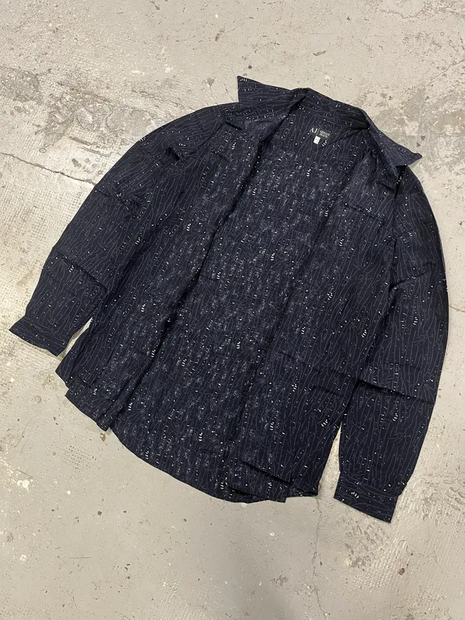2000s Armani Navy Electrical Shirt - Image 5