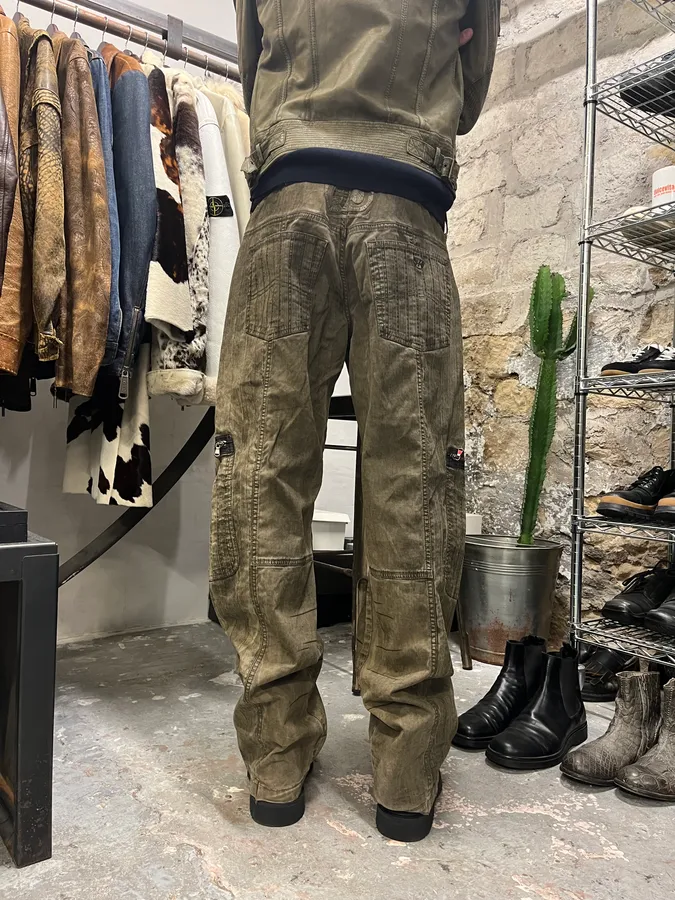2000s Armani Olive Washed Wide Elevated Cargo Pants - Image 4
