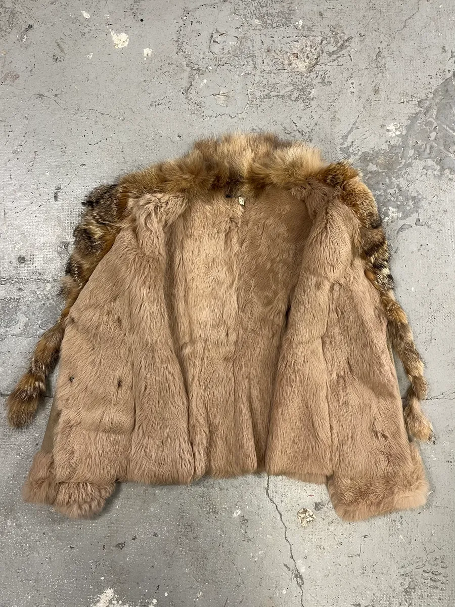 2000s Armani Shearling Fur Beige Jacket - Image 6