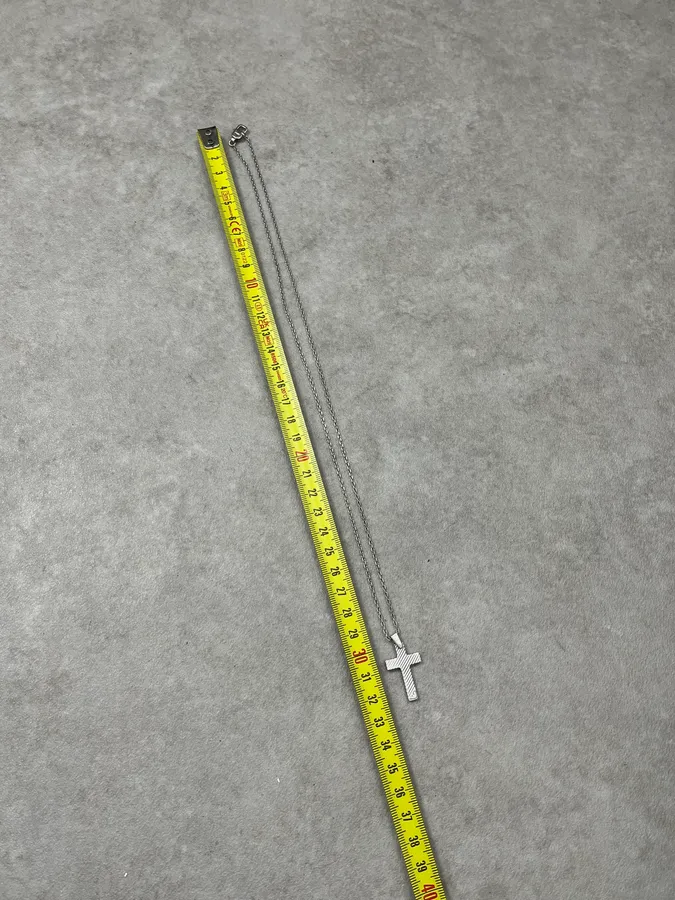 2000s Armani Silver Cross Necklace - Image 7