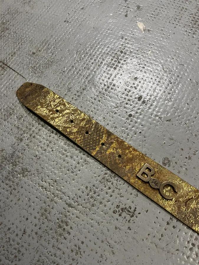 2000s Artisanal Crocodile Skin Buckle Leather Belt - Image 7