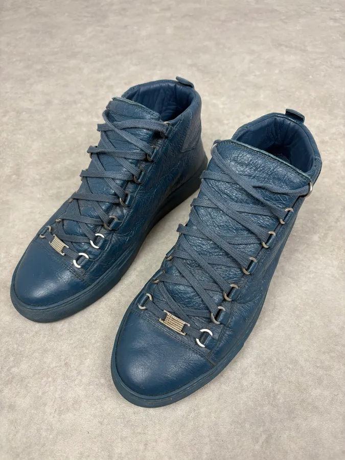 2000s Balenciaga Arena Dark Blue Cracked Leather High Top Sneakers - Image 4