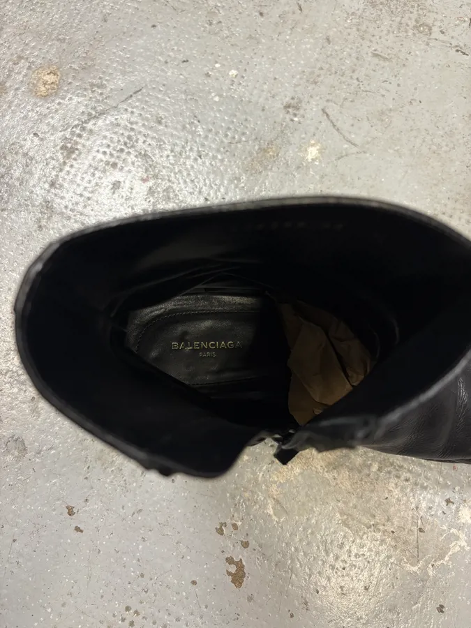 2000s Balenciaga Black Leather Ankle Boots - Image 10