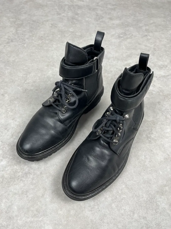2000s Balenciaga Black Leather Low Boots - Image 4