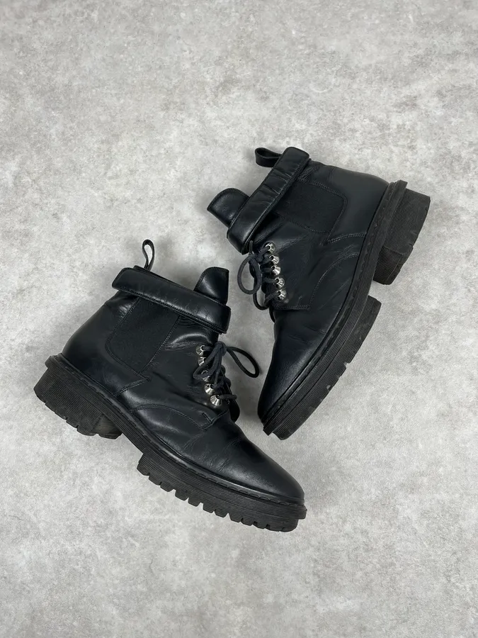 2000s Balenciaga Black Leather Low Boots - Image 6