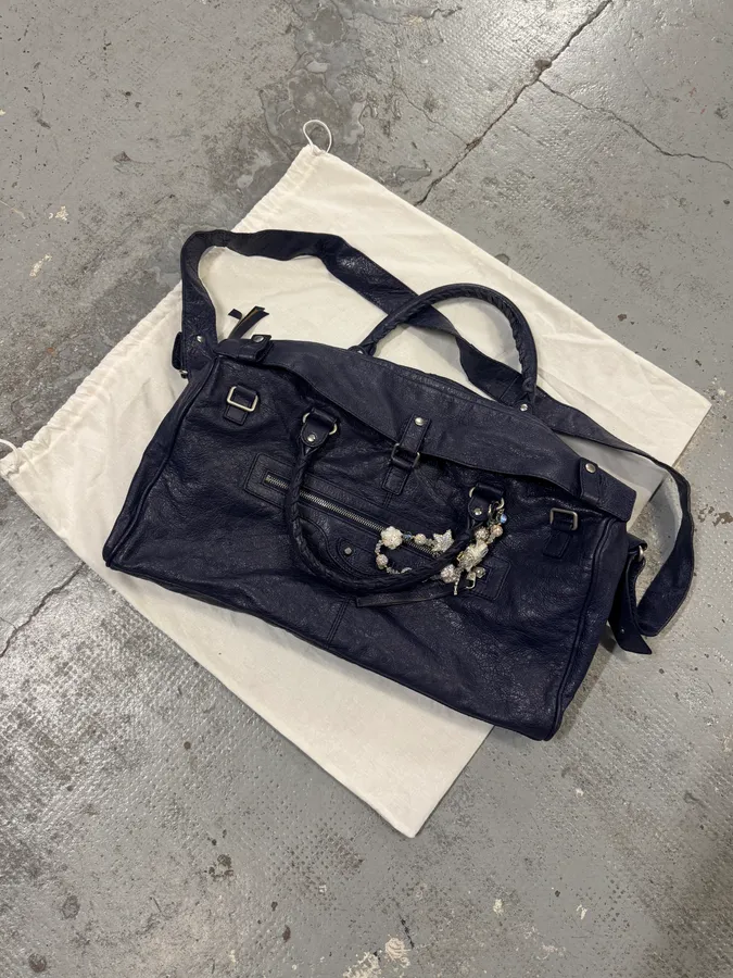 2000s Balenciaga City Navy Duffle Leather Multi-Pocket Medium Bag - Image 4