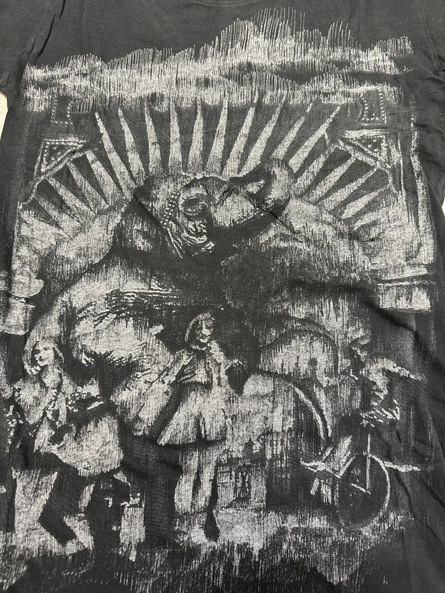 2000s Balmain Black Graphic Elephant T-Shirt - Image 6