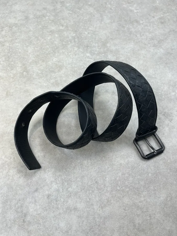 2000s Bottega Veneta Black Leather Woven Belt - Image 2