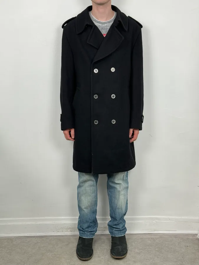2000s Burberry Black Double-Breasted Wool Coat - Image 2