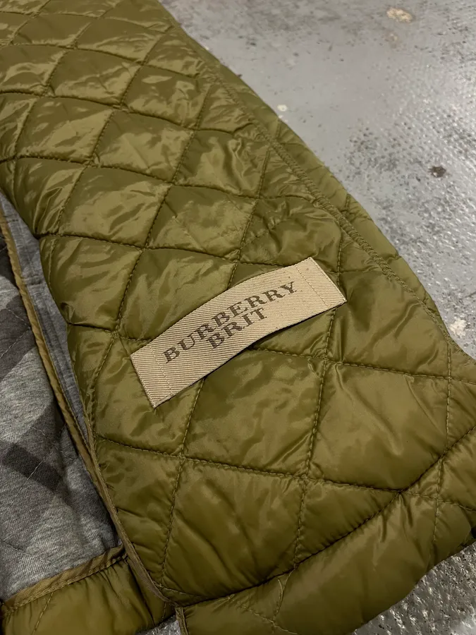 2000s Burberry Green Asymmetrical Quilted Puffer Jacket - Image 12