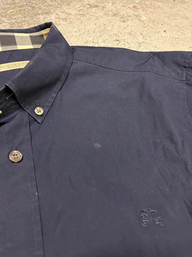 2000s Burberry Navy Tartan Minimalist Shirt - Image 8